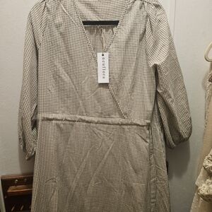 Neuflora Hilton Head Dress